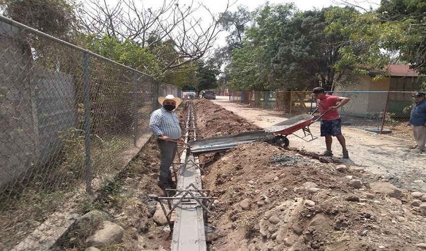 Gracias a las gestiones del alcalde municipal, La escuela primaria Jesús Martínez fue beneficiada.