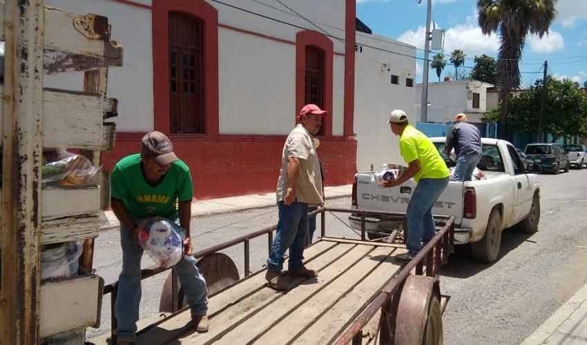 Llegan más despensas del programa contingencia.