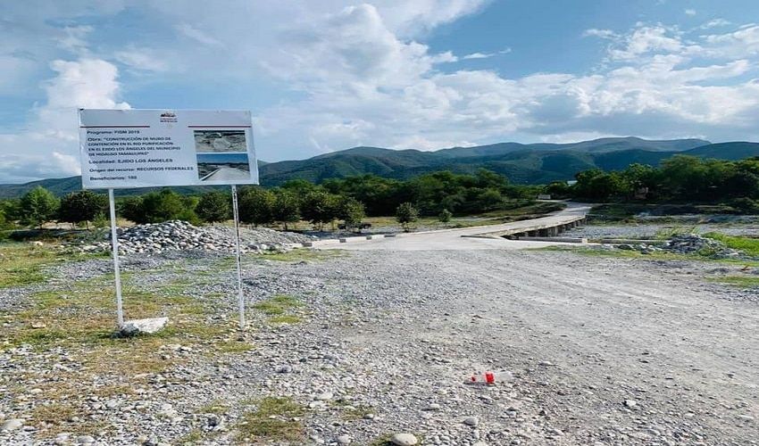 Listo puente de los Ángeles para las crecientes